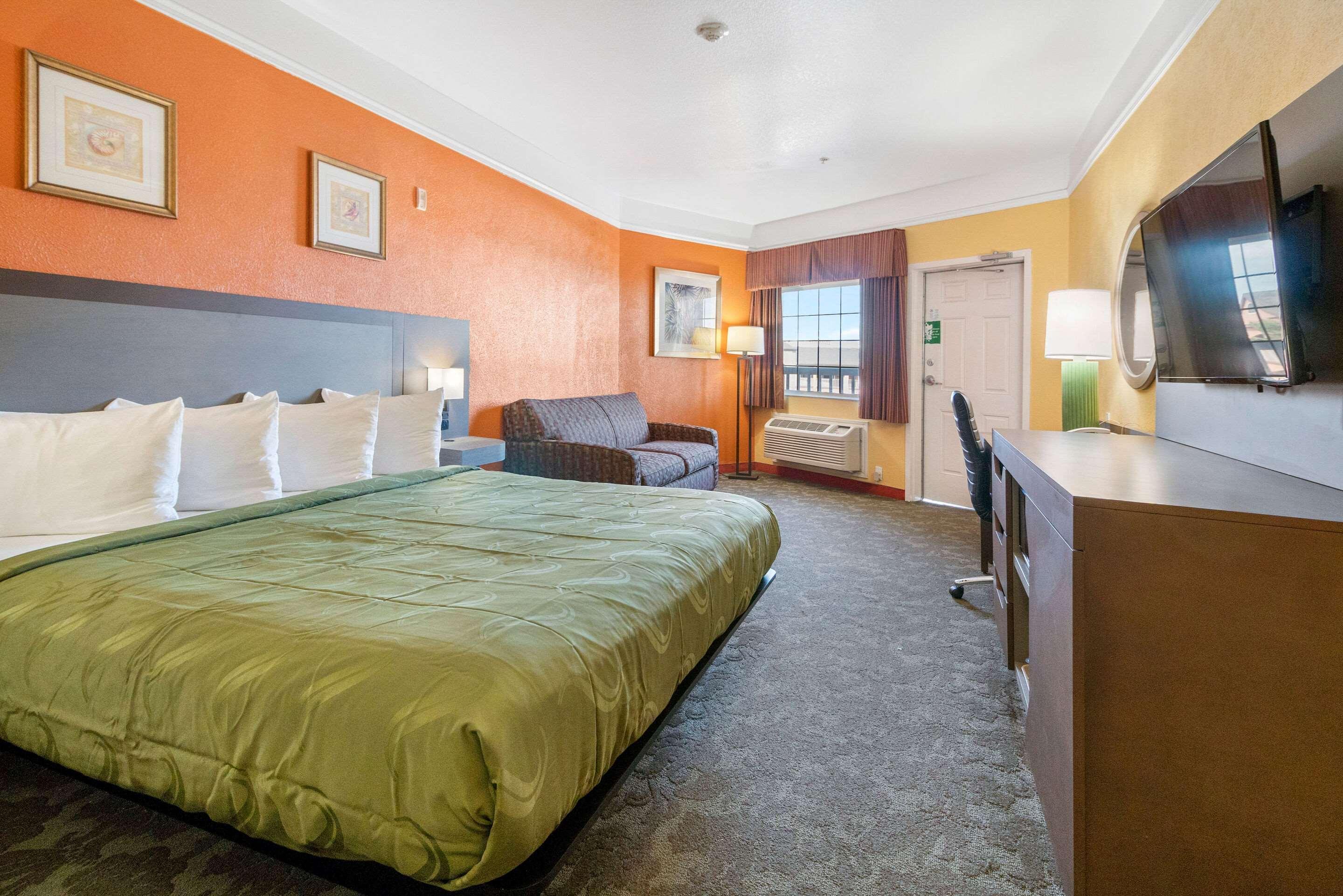 Quality Inn & Suites Galveston - Beachfront מראה חיצוני תמונה