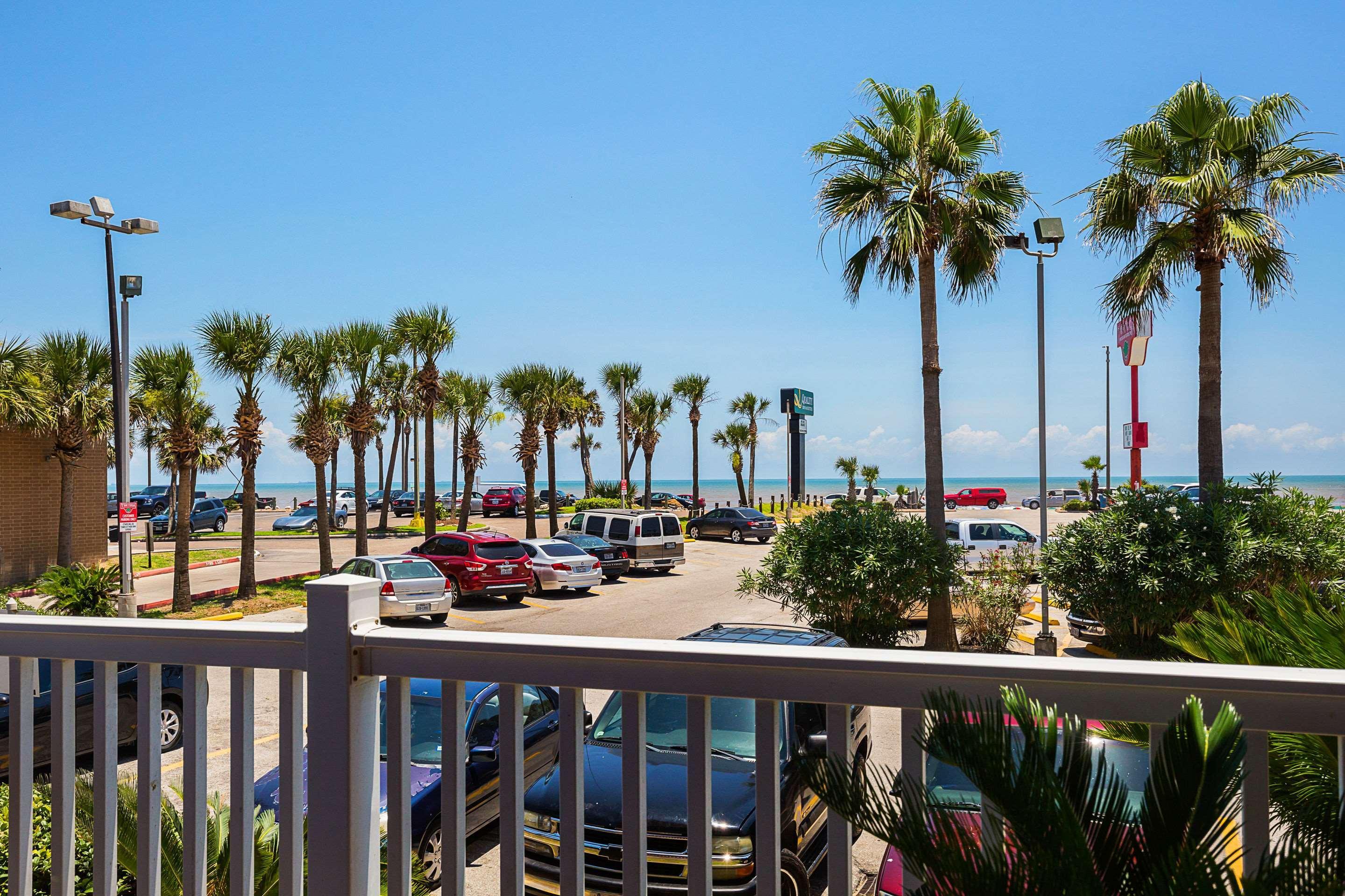 Quality Inn & Suites Galveston - Beachfront מראה חיצוני תמונה