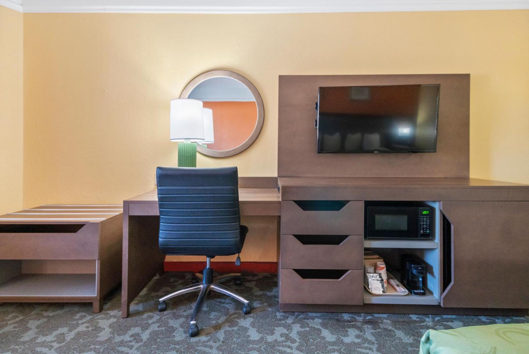 Quality Inn & Suites Galveston - Beachfront מראה חיצוני תמונה
