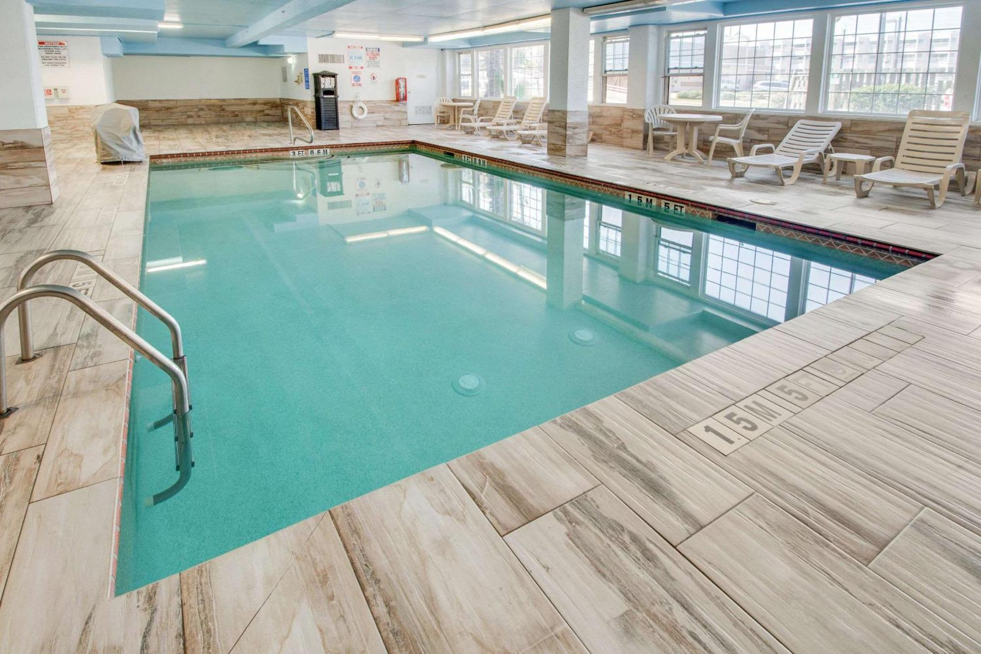Quality Inn & Suites Galveston - Beachfront מראה חיצוני תמונה
